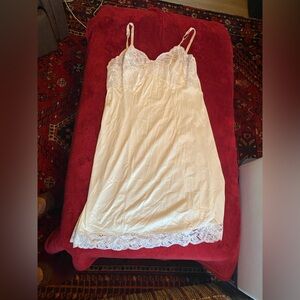 Vintage Van Raalte Cream Slip with White Lace Trim Slip Dress
